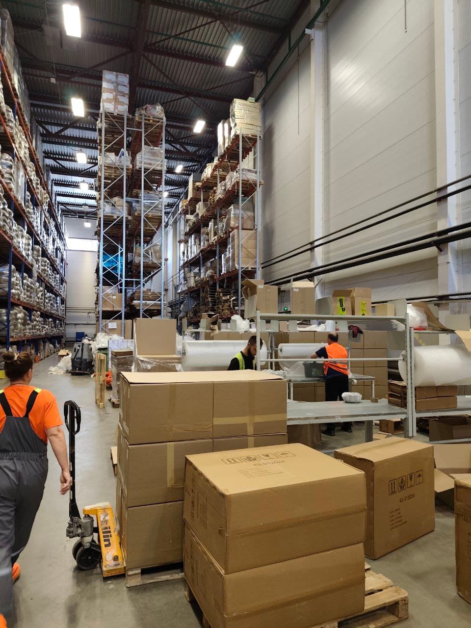 Расконсолидация и сортировка грузов для дилеров